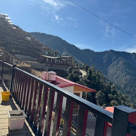 The Vintage Hill Village - Himalayan Boutique Resort Kanatal Eksteriør billede