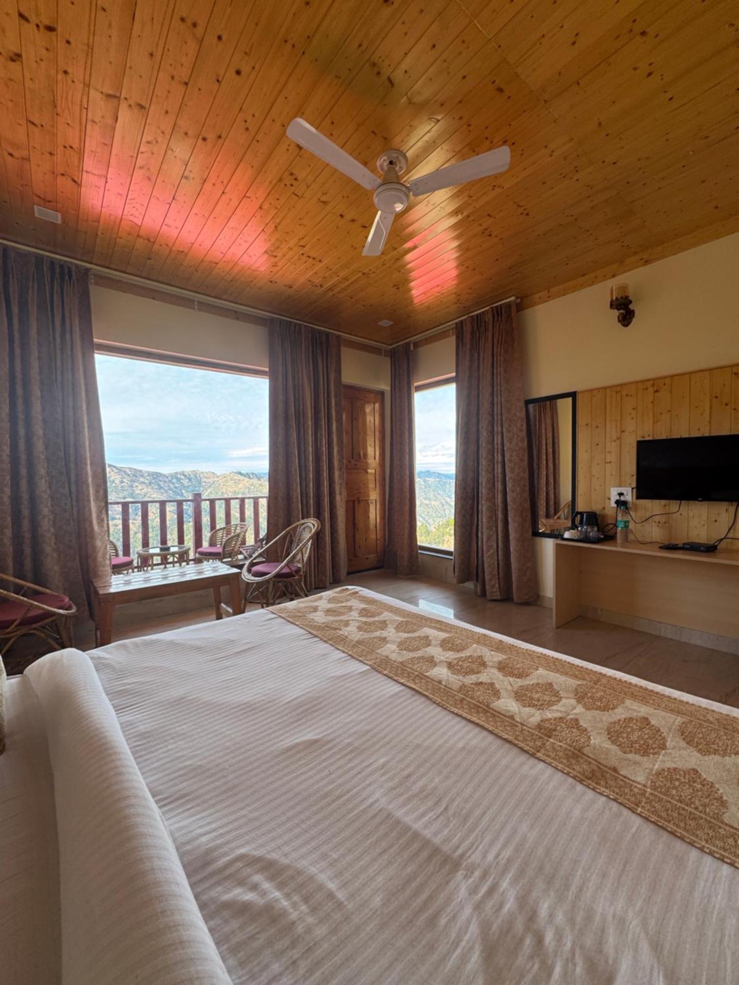 The Vintage Hill Village - Himalayan Boutique Resort Kanatal Eksteriør billede